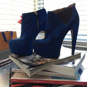nine west blue booties